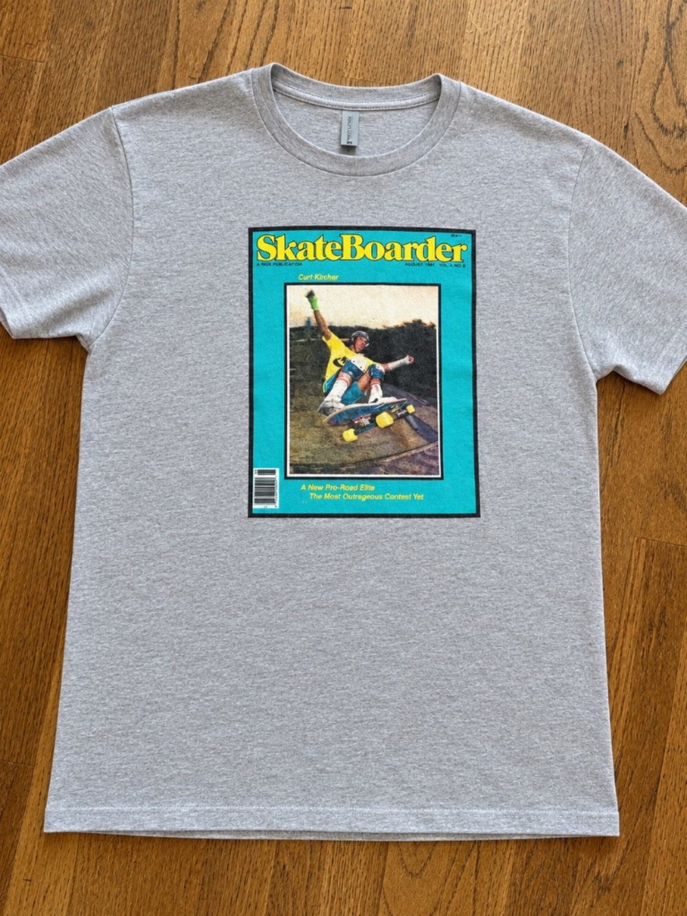 1979 Skateboarder Magazine cover T-shirt ( Thrasher tee, Powell Peralta tee )